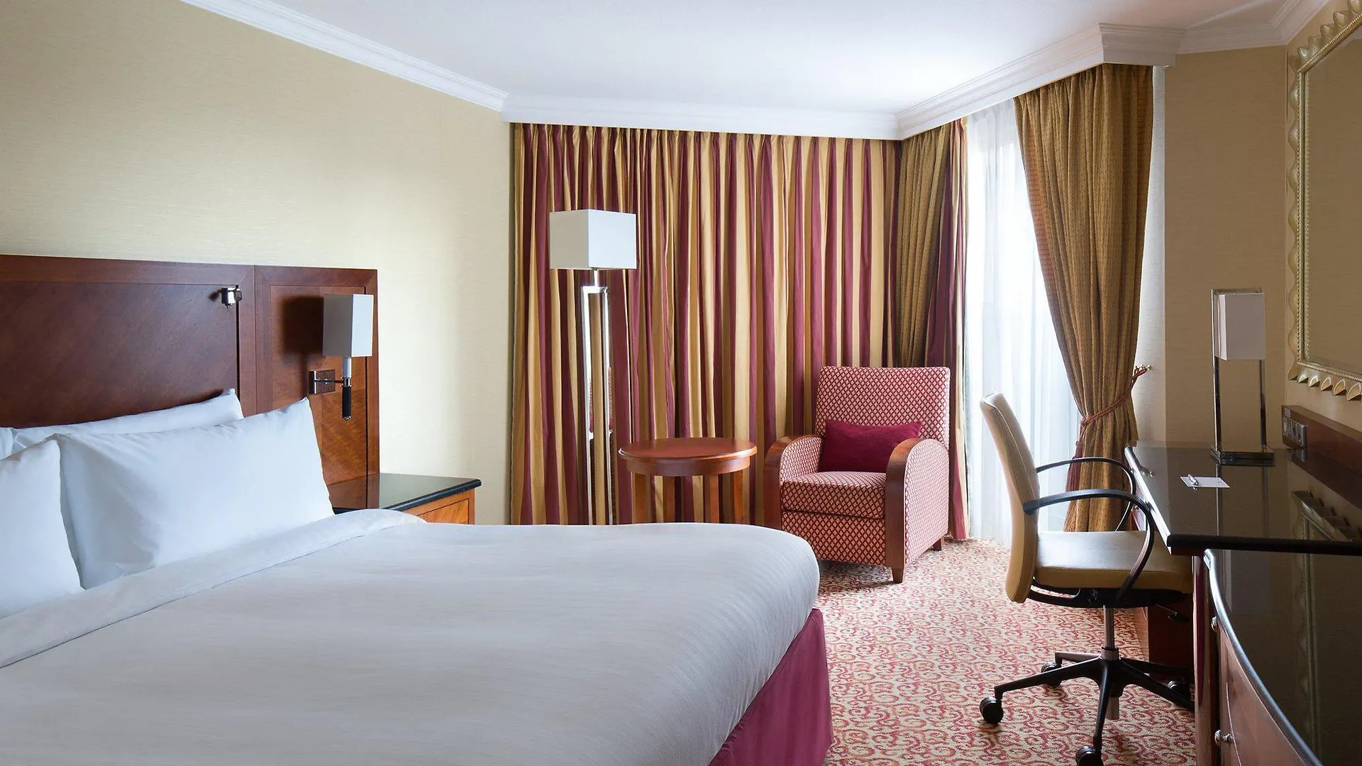 Amsterdam Marriott Hotel 5*,