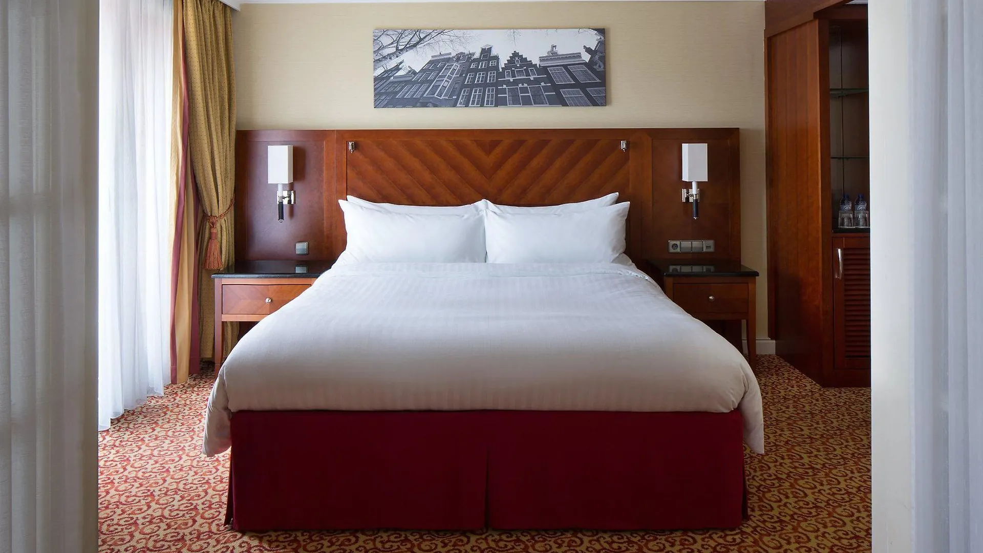 Amsterdam Marriott Hotel 5*,  Netherlands